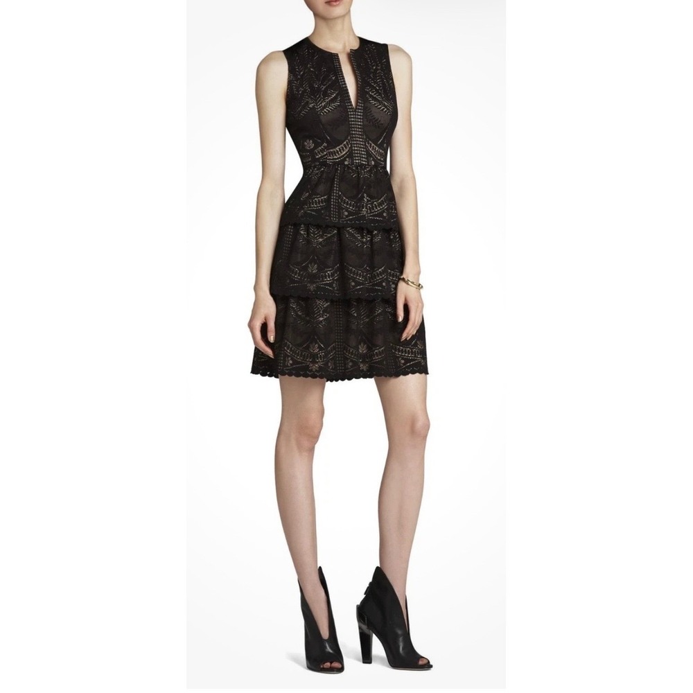 BCBG Max Azria V-Neck Peplum Sophisticated Lace Cocktail Party Dress Sz 06
